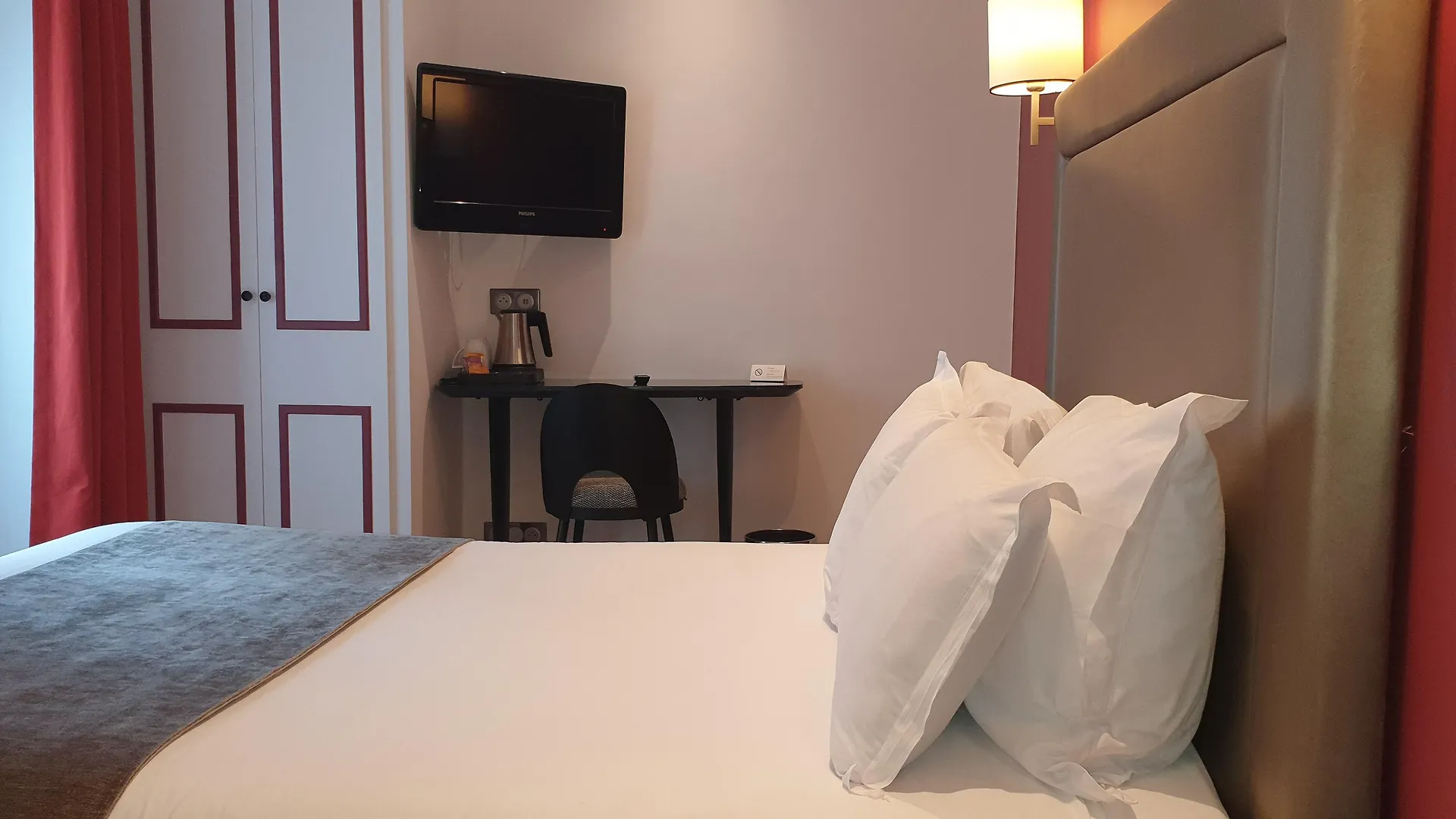 Hotel Acacias Etoile 3*